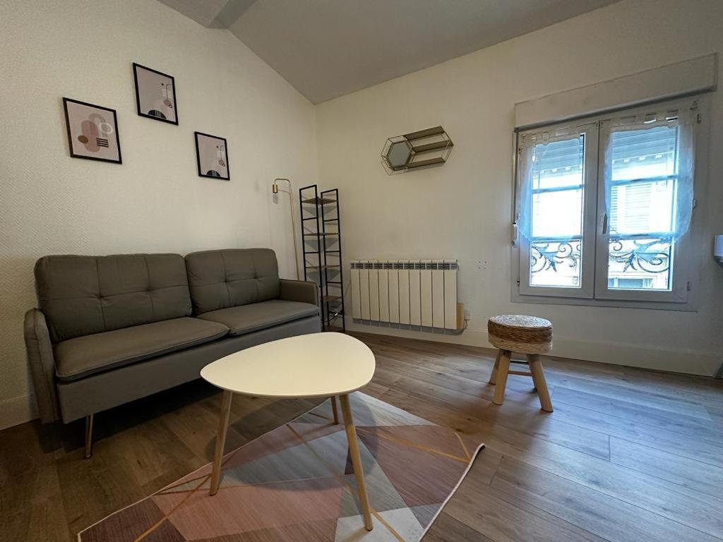 Le Petit Rempart Lägenhet Niort Exteriör bild